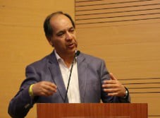 Dr. Armando Valdés H.